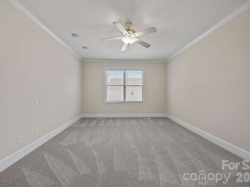 5109 McCallum Meadows Drive, Charlotte, NC 28216.  MLS# CAR4360058, YatesRealty ID 17816. 
