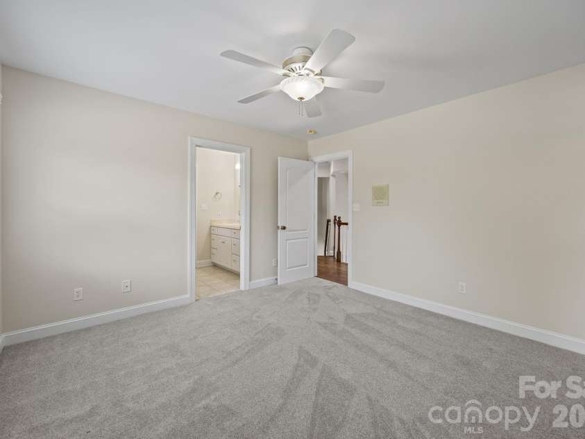 5109 McCallum Meadows Drive, Charlotte, NC 28216.  MLS# CAR4360058, YatesRealty ID 17816. 