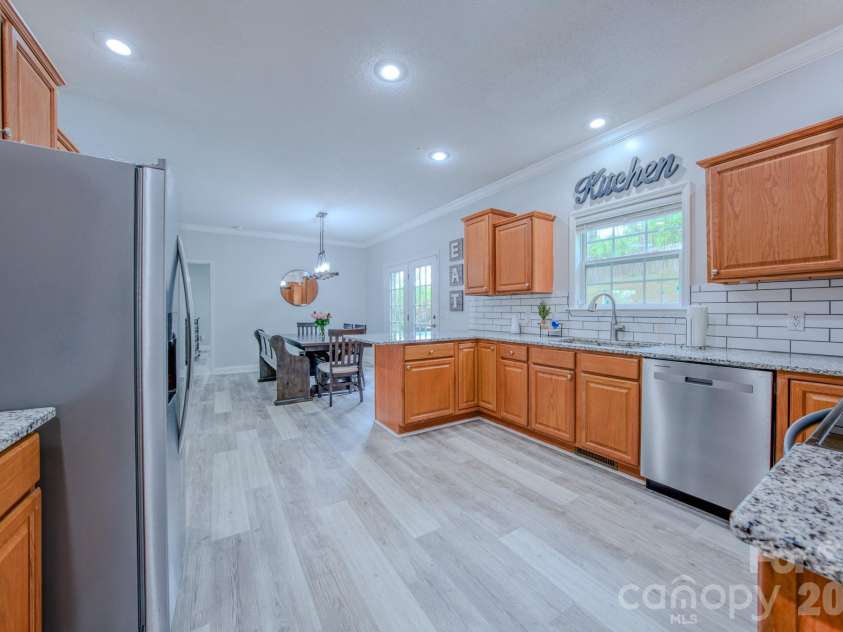 27 Garland Ball Drive, Alexander, NC 28701.  MLS# CAR4371775, YatesRealty ID 17817. 