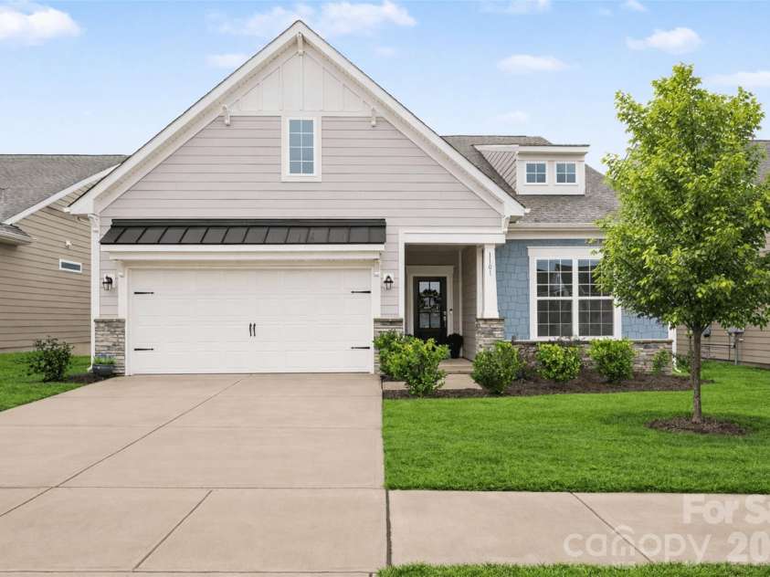 1101 Lookout Shoals Drive, Fort Mill, SC 29715.  MLS# CAR4341463, YatesRealty ID 17818. 