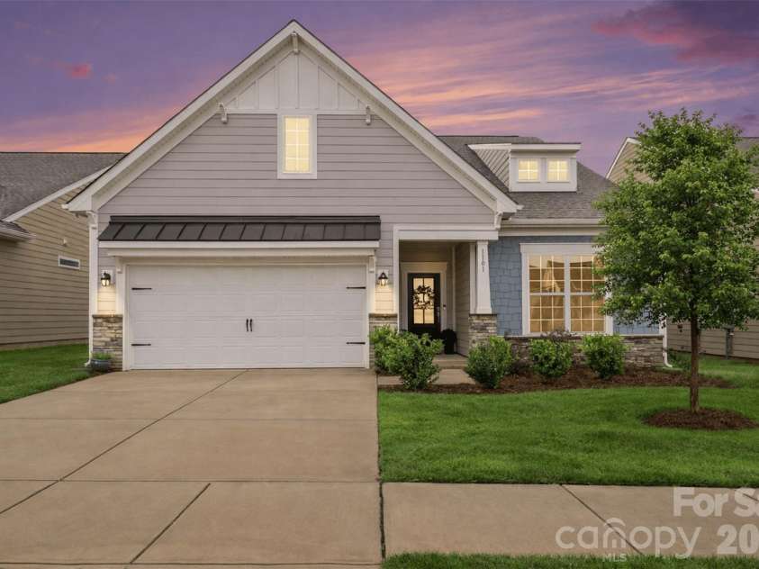 1101 Lookout Shoals Drive, Fort Mill, SC 29715.  MLS# CAR4341463, YatesRealty ID 17818. 