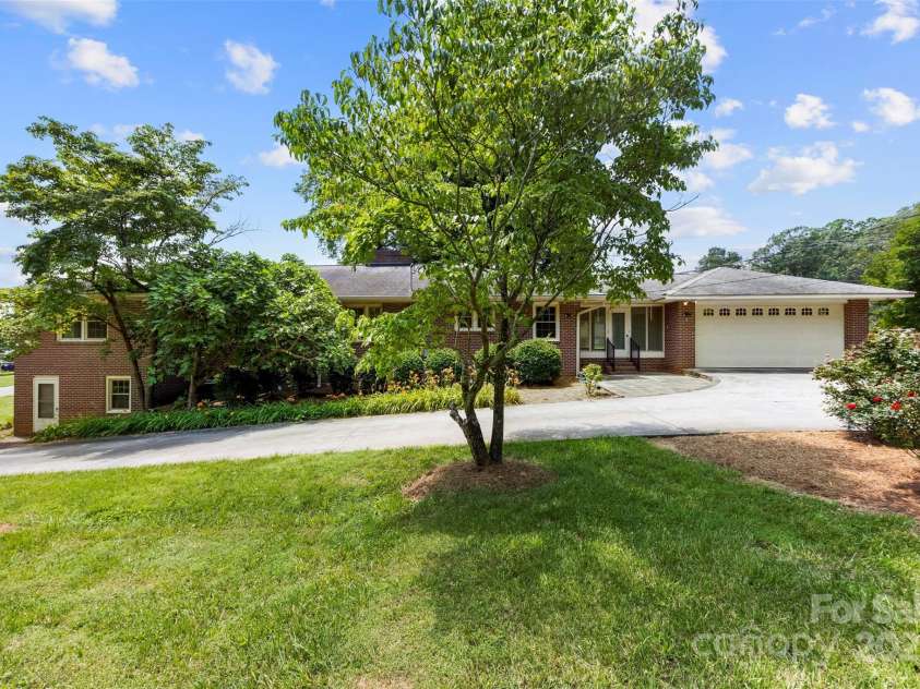 2410 Armstrong Park Drive, Gastonia, NC 28054.  MLS# CAR4253353, YatesRealty ID 17819. Back View of home