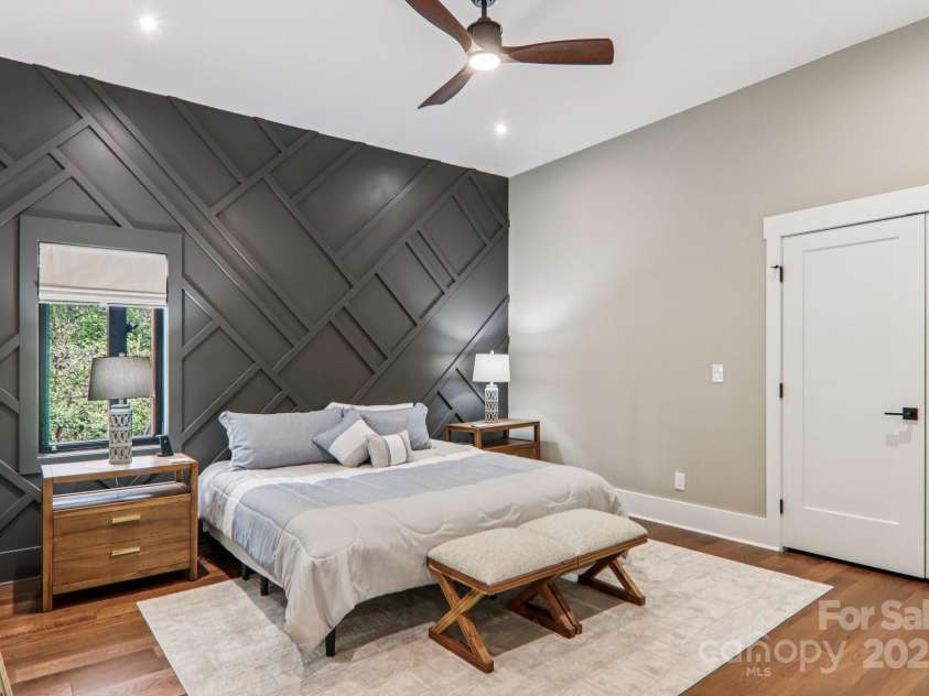 Lot 45 Weatherwatch Lane, Waynesville, NC 28786.  MLS# CAR4315609, YatesRealty ID 1782. Recent build by Valencia example of finish quality