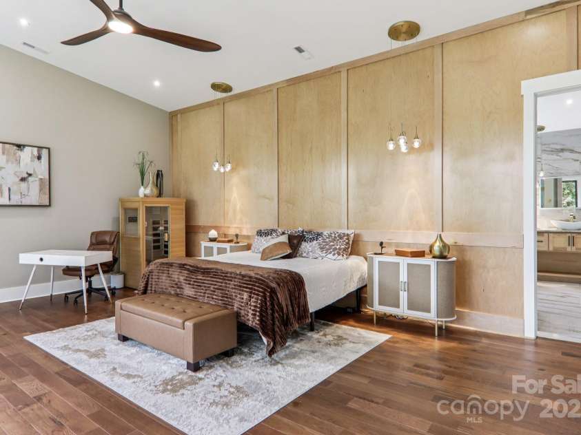 Lot 45 Weatherwatch Lane, Waynesville, NC 28786.  MLS# CAR4315609, YatesRealty ID 1782. Recent build by Valencia example of finish quality