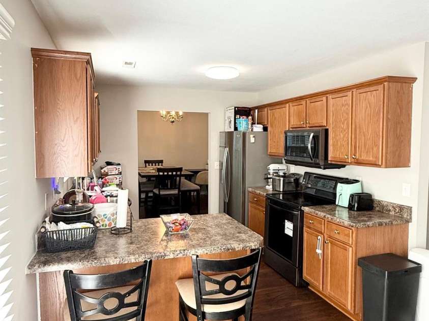 223 Stockbridge Drive, Spartanburg, SC 29301.  MLS# CAR4251794, YatesRealty ID 17821. 