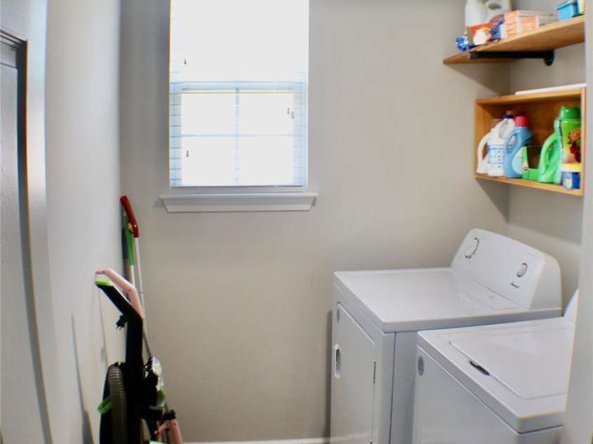 223 Stockbridge Drive, Spartanburg, SC 29301.  MLS# CAR4251794, YatesRealty ID 17821. 
