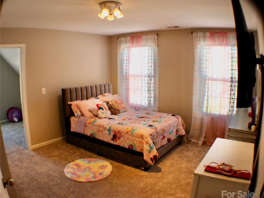 223 Stockbridge Drive, Spartanburg, SC 29301.  MLS# CAR4251794, YatesRealty ID 17821. Secondary bedroom