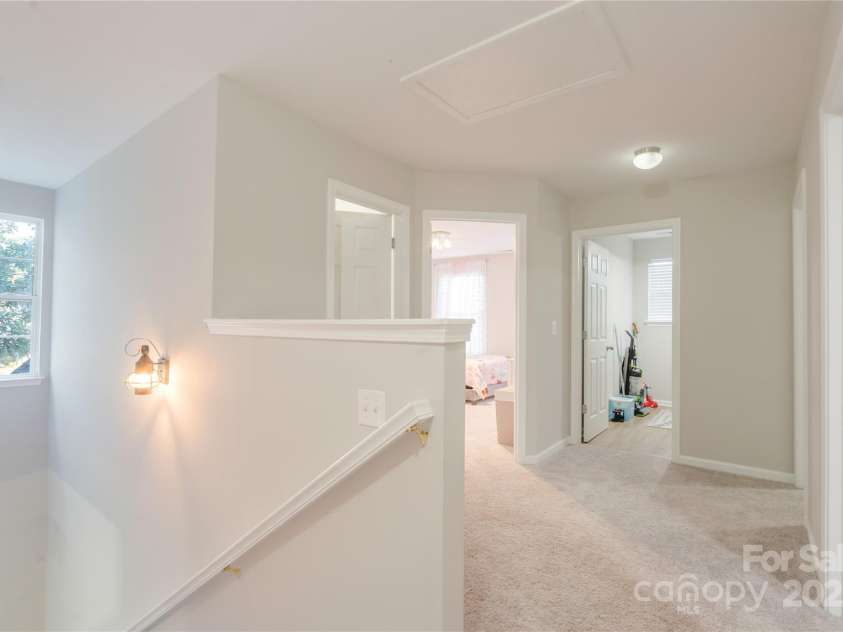 223 Stockbridge Drive, Spartanburg, SC 29301.  MLS# CAR4309368, YatesRealty ID 17821. 