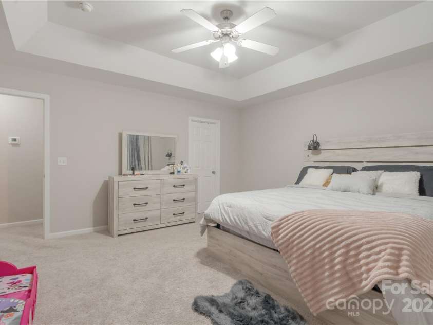 223 Stockbridge Drive, Spartanburg, SC 29301.  MLS# CAR4309368, YatesRealty ID 17821. 