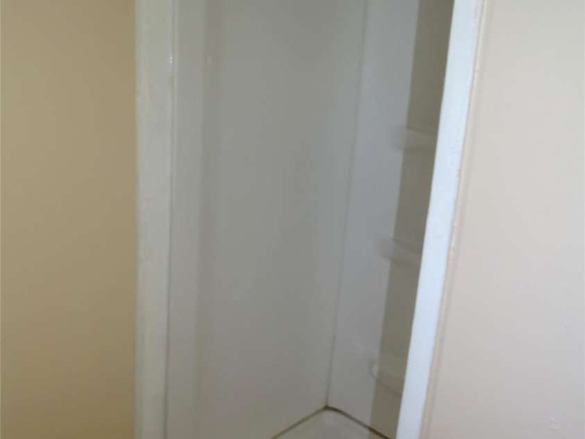 453 Riverview Lane, Lexington, NC 27292.  MLS# CAR4360894, YatesRealty ID 17823. SHOWER IN PRIMARY BATH