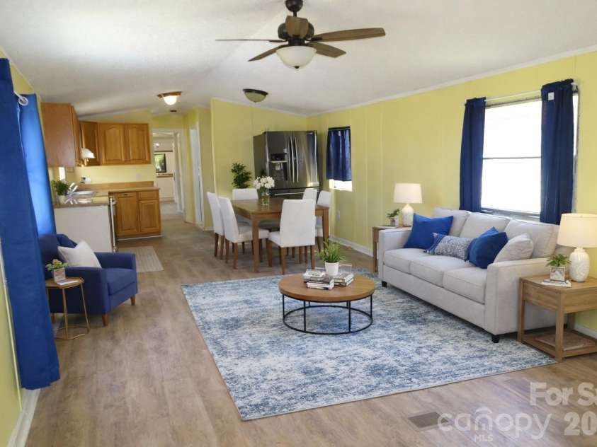 453 Riverview Lane, Lexington, NC 27292.  MLS# CAR4360894, YatesRealty ID 17823. VIRTUALLY STAGED LIVING ROOM TO KITCHEN