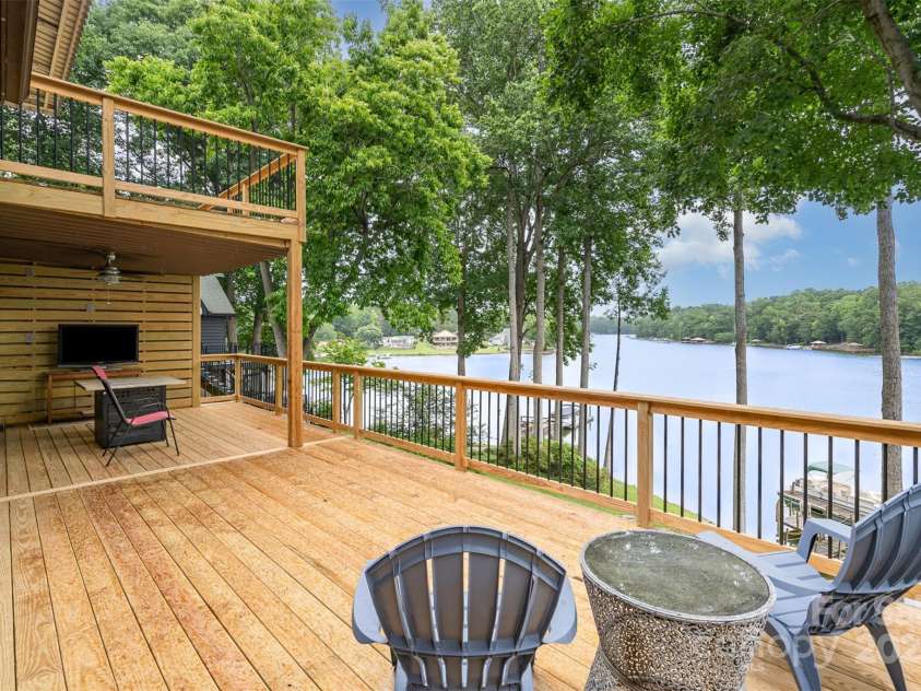 6719 Love Point Road, Denver, NC 28037.  MLS# CAR4266373, YatesRealty ID 17823. 