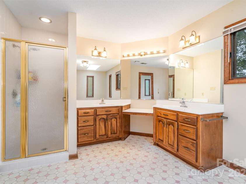 6719 Love Point Road, Denver, NC 28037.  MLS# CAR4266373, YatesRealty ID 17823. 