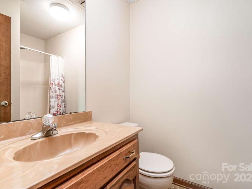 6719 Love Point Road, Denver, NC 28037.  MLS# CAR4266373, YatesRealty ID 17823. 