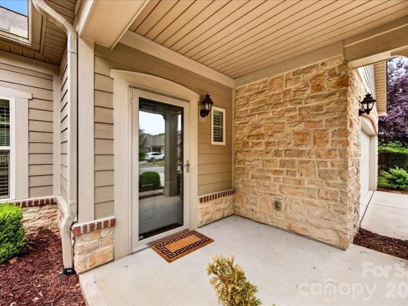4430 Parkgate Drive, Matthews, NC 28105.  MLS# CAR4374673, YatesRealty ID 17824. 