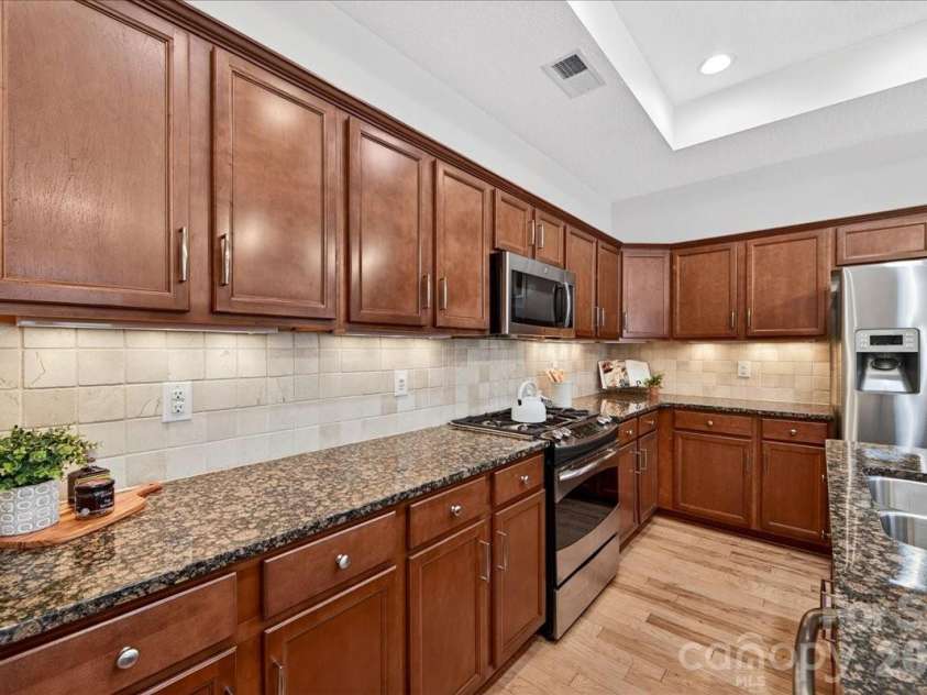4430 Parkgate Drive, Matthews, NC 28105.  MLS# CAR4374673, YatesRealty ID 17824. 