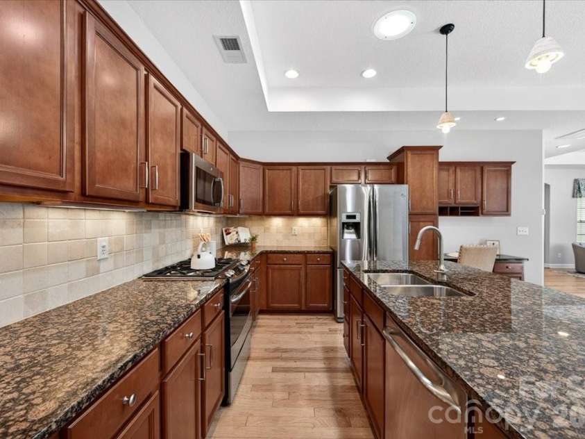 4430 Parkgate Drive, Matthews, NC 28105.  MLS# CAR4374673, YatesRealty ID 17824. 