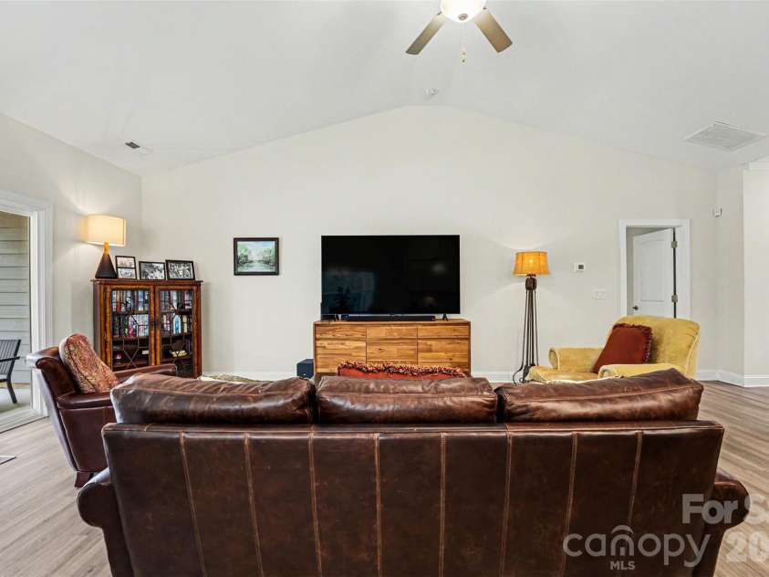 115 Tradesmen Trail, Troutman, NC 28166.  MLS# CAR4350971, YatesRealty ID 17825. 