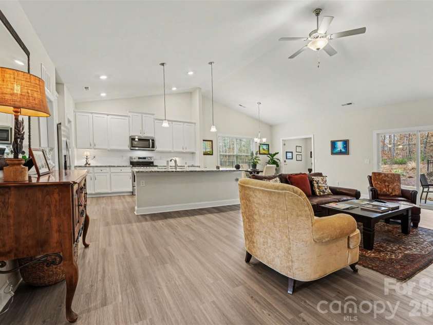 115 Tradesmen Trail, Troutman, NC 28166.  MLS# CAR4350971, YatesRealty ID 17825. Open & flowing floor plan