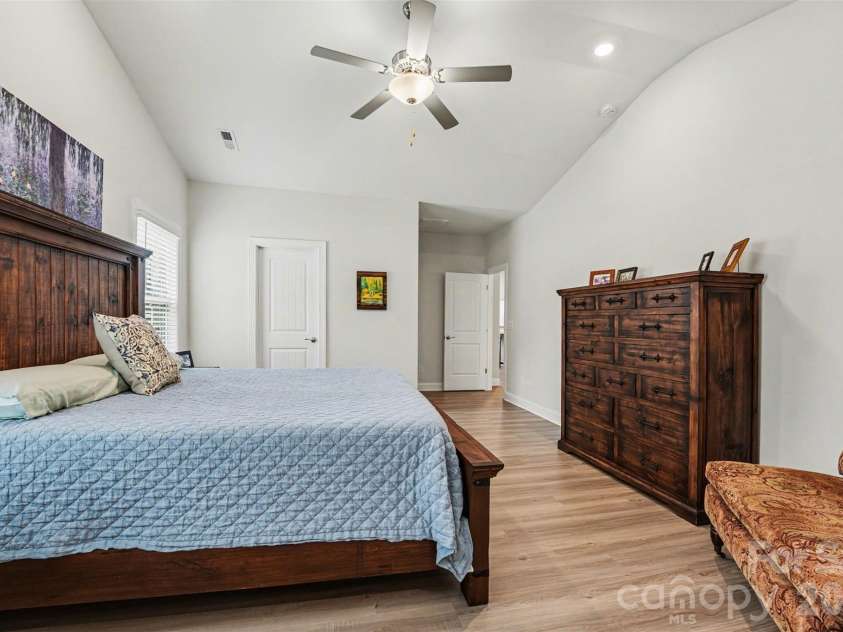 115 Tradesmen Trail, Troutman, NC 28166.  MLS# CAR4350971, YatesRealty ID 17825. Primary Suite with two walk-in closets
