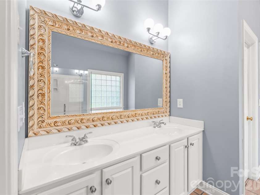907 Hickory Stick Drive, Fort Mill, SC 29715.  MLS# CAR4376374, YatesRealty ID 17826. 