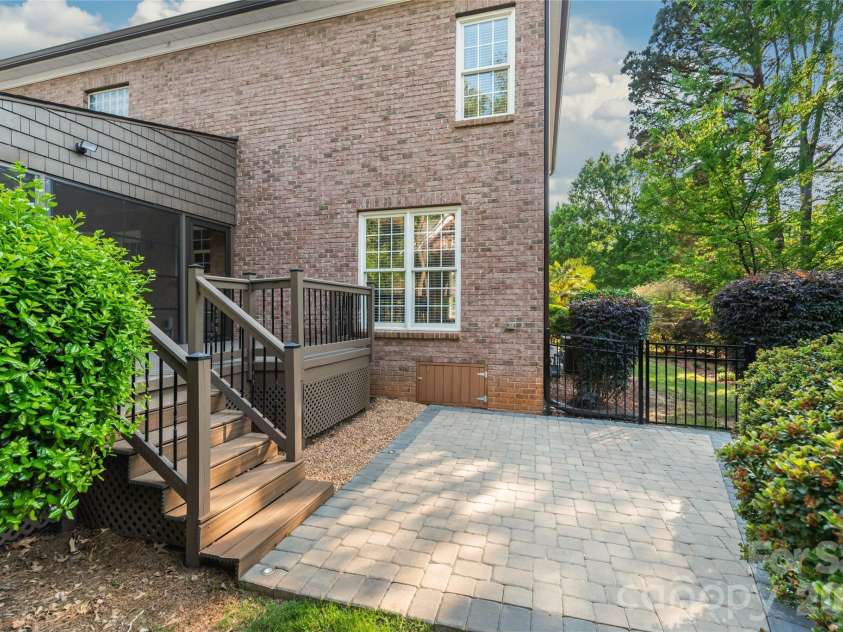 907 Hickory Stick Drive, Fort Mill, SC 29715.  MLS# CAR4376374, YatesRealty ID 17826. 