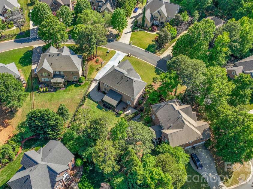 907 Hickory Stick Drive, Fort Mill, SC 29715.  MLS# CAR4376374, YatesRealty ID 17826. 