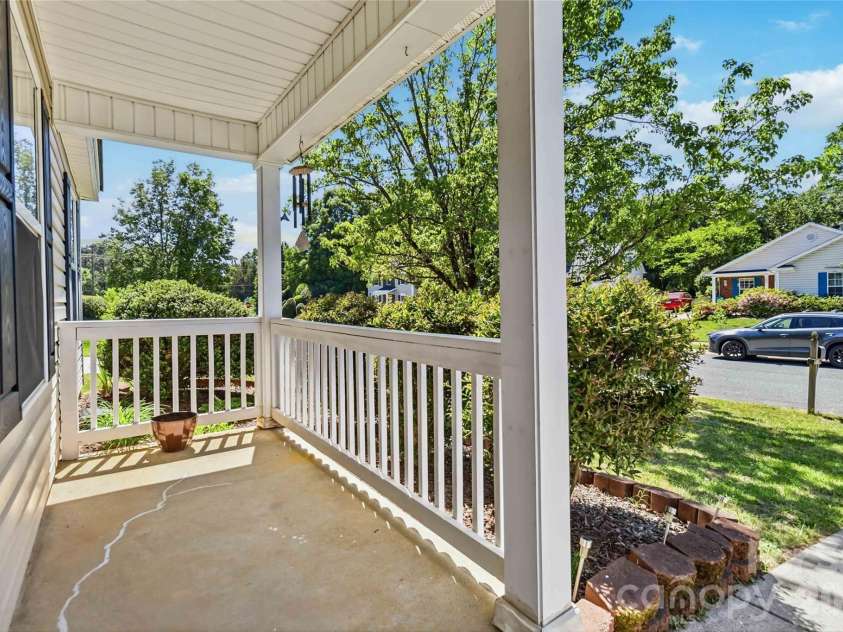 110 Camforth Drive, Mooresville, NC 28117.  MLS# CAR4369221, YatesRealty ID 17827. 