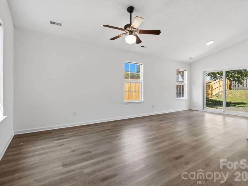 110 Camforth Drive, Mooresville, NC 28117.  MLS# CAR4369221, YatesRealty ID 17827. 