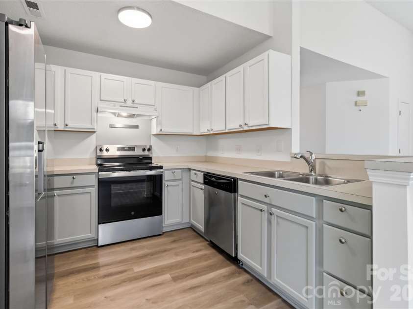 110 Camforth Drive, Mooresville, NC 28117.  MLS# CAR4369221, YatesRealty ID 17827. 
