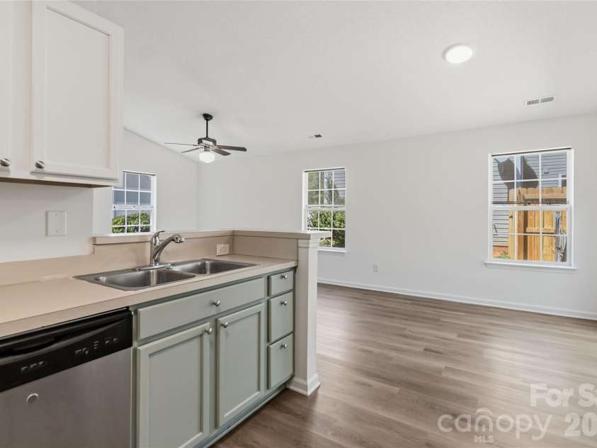 110 Camforth Drive, Mooresville, NC 28117.  MLS# CAR4369221, YatesRealty ID 17827. 