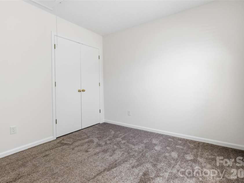 110 Camforth Drive, Mooresville, NC 28117.  MLS# CAR4369221, YatesRealty ID 17827. 