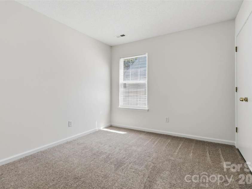 110 Camforth Drive, Mooresville, NC 28117.  MLS# CAR4369221, YatesRealty ID 17827. 