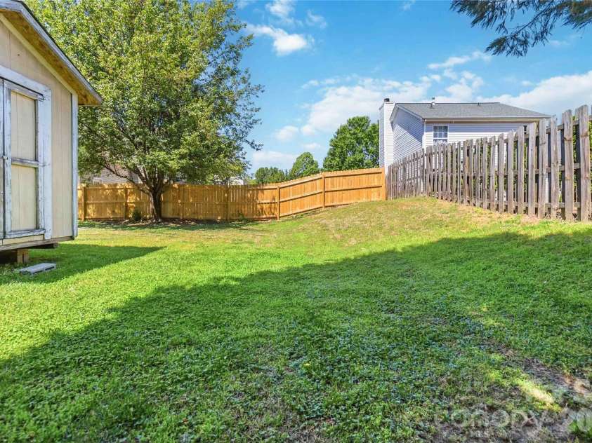 110 Camforth Drive, Mooresville, NC 28117.  MLS# CAR4369221, YatesRealty ID 17827. 