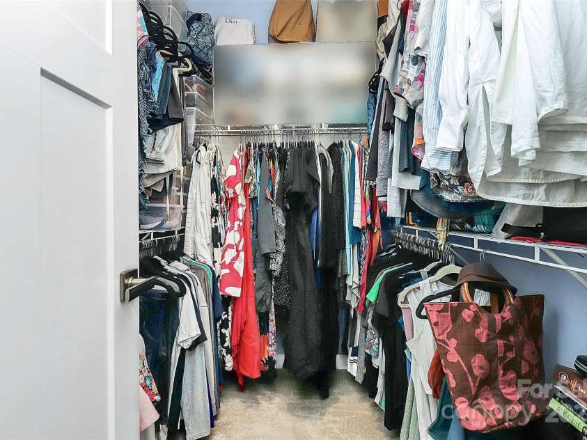 1723 Town Oak Lane, Charlotte, NC 28205.  MLS# CAR4268026, YatesRealty ID 17827. Walk-in Closet