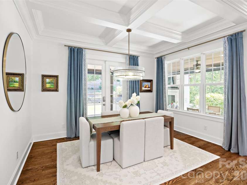 1111 Willhaven Drive, Charlotte, NC 28211.  MLS# CAR4373313, YatesRealty ID 17828. 