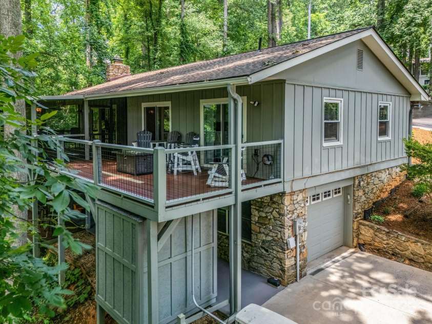 195 White Pine Drive, Lake Lure, NC 28746.  MLS# CAR4266532, YatesRealty ID 17828. 