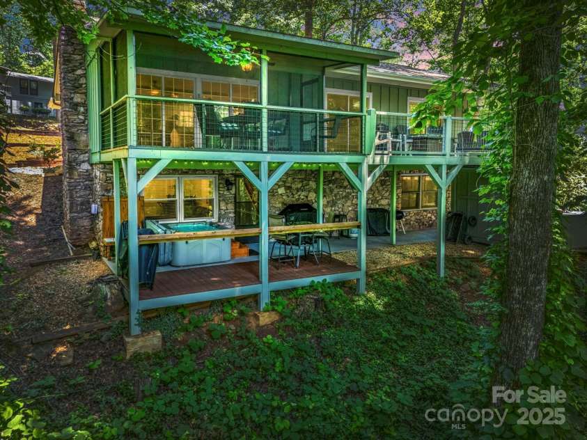 195 White Pine Drive, Lake Lure, NC 28746.  MLS# CAR4266532, YatesRealty ID 17828. 