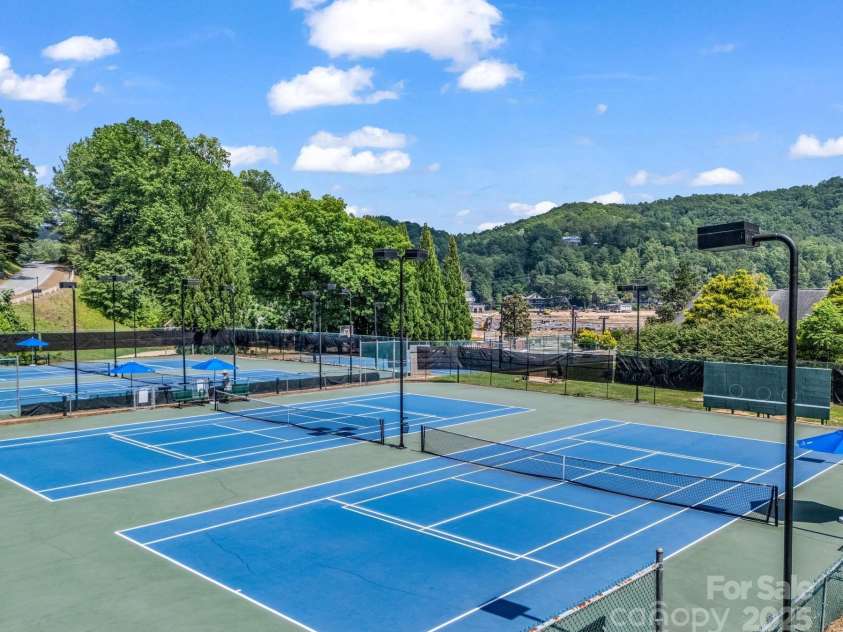 195 White Pine Drive, Lake Lure, NC 28746.  MLS# CAR4266532, YatesRealty ID 17828. Tennis/Pickleball courts.
