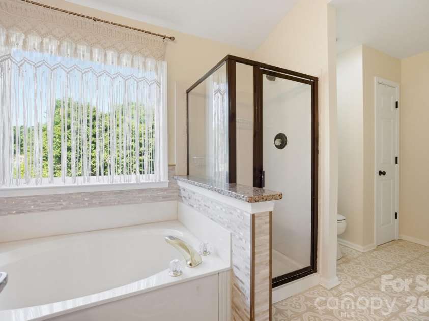1522 12th Fairway Drive, Concord, NC 28027.  MLS# CAR4357344, YatesRealty ID 17829. 