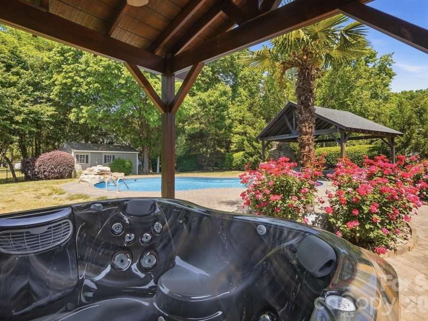 1522 12th Fairway Drive, Concord, NC 28027.  MLS# CAR4357344, YatesRealty ID 17829. 