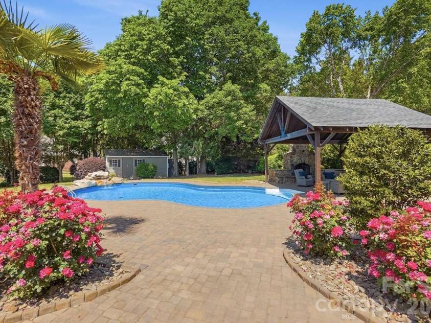 1522 12th Fairway Drive, Concord, NC 28027.  MLS# CAR4357344, YatesRealty ID 17829. 