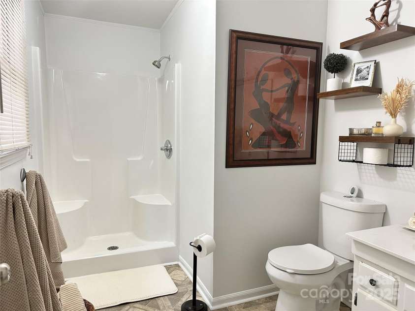 251 Briarcliff Drive, Kannapolis, NC 28081.  MLS# CAR4313103, YatesRealty ID 1783. 