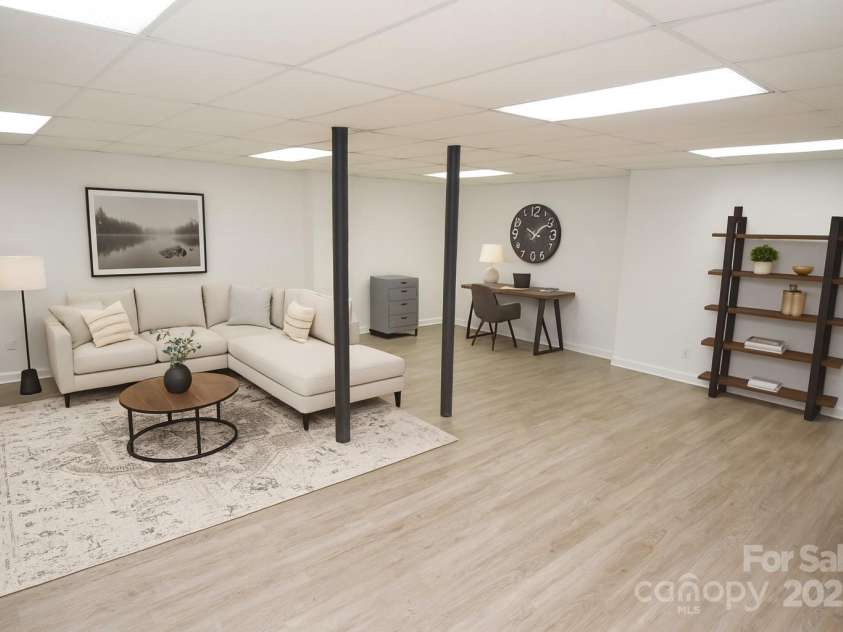 251 Briarcliff Drive, Kannapolis, NC 28081.  MLS# CAR4313103, YatesRealty ID 1783. Oh the possibilities in the basement! Virtually staged.