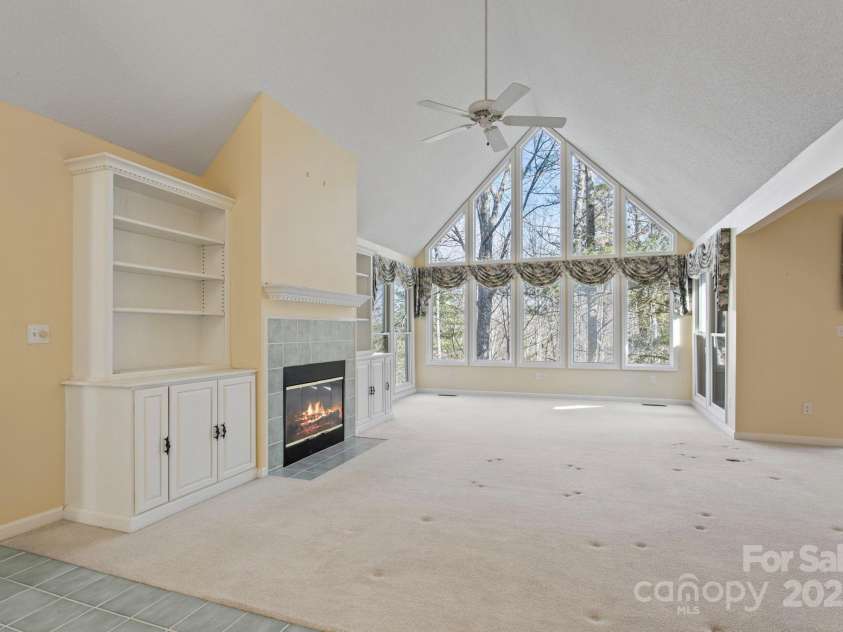 514 Cobblestone Lane, Flat Rock, NC 28731.  MLS# CAR4221584, YatesRealty ID 1783. 