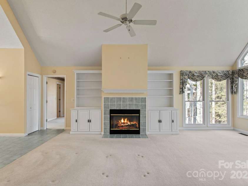 514 Cobblestone Lane, Flat Rock, NC 28731.  MLS# CAR4221584, YatesRealty ID 1783. 