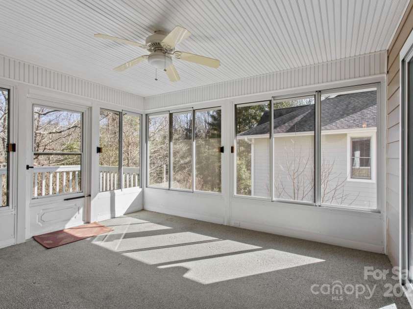 514 Cobblestone Lane, Flat Rock, NC 28731.  MLS# CAR4221584, YatesRealty ID 1783. 