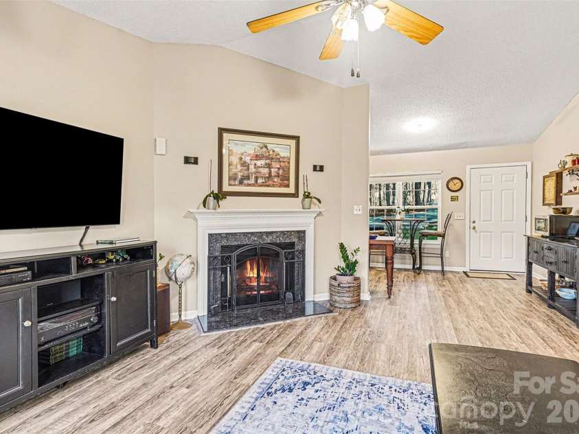 228 Creek View Road, Mooresville, NC 28117.  MLS# CAR4334038, YatesRealty ID 17830. 