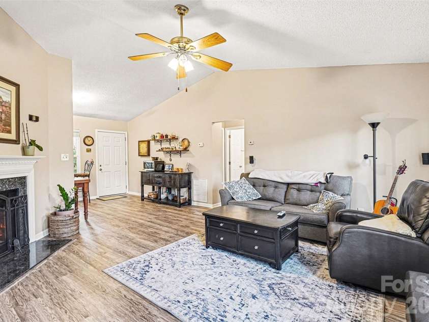 228 Creek View Road, Mooresville, NC 28117.  MLS# CAR4334038, YatesRealty ID 17830. 