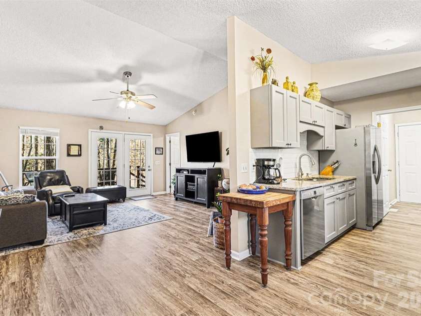 228 Creek View Road, Mooresville, NC 28117.  MLS# CAR4334038, YatesRealty ID 17830. 